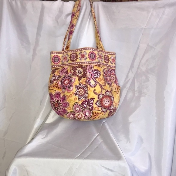 Vera Bradley Handbags - 🌻Retired Vera Bradly Bali Gold shoulder bag